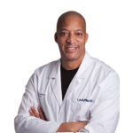 Dr. Jerreyll Jackson, LASIK doctor in Nueva York