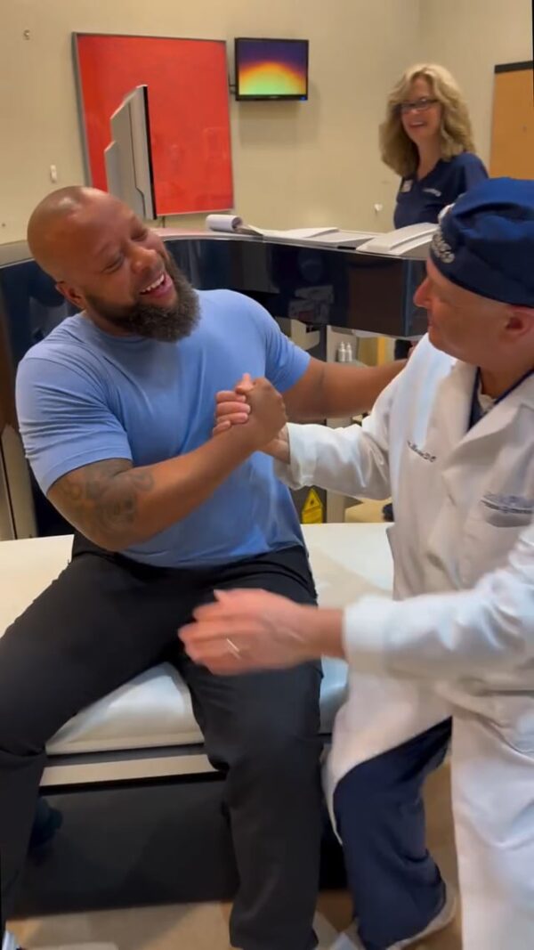 Patient Gets LASIK in Cincinnati and Shares Full Journey